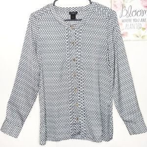 Ann Taylor scribble button down top size 8
